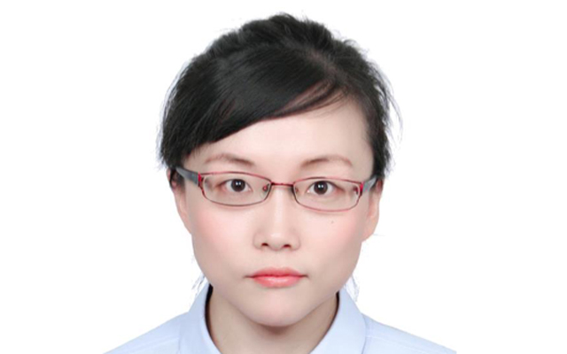 邓珊  副主任医师 博士